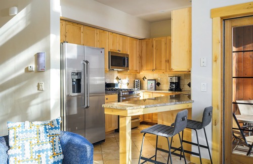Downtown Steamboat Springs Casa | Alpen Glow Row House 5 | Air Conditioning | Downtown Steamboat