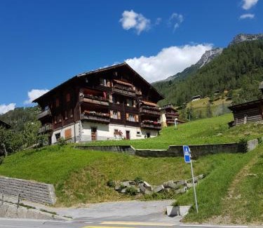 St. Niklaus Apartamento | Alpen-Sonne
