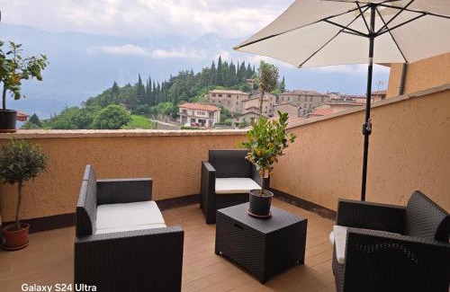 Pieve Apartamento | Alpenblick am Gardasee Ferienhaus