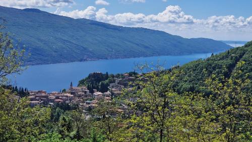 Pieve Apartamento | Alpenblick am Gardasee Ferienhaus