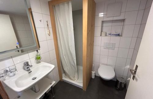 Zweisimmen Nr Gstaad Apartamento | Alpenchalet Spiher-Studio und ein weiteres Schlafzimmer