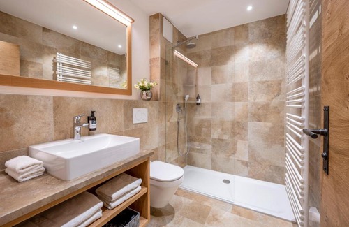 Neuhaus Apartamento | Alperie Ferienhaus