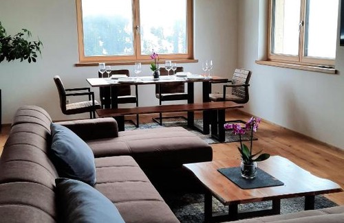 Schroecken Apartamento | Alpha Apartment