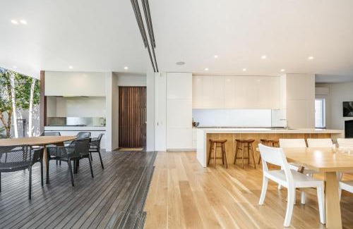 Byron Bay Casa | Alpha Luxe - Pet Friendly Luxury Home and Heated Pool
