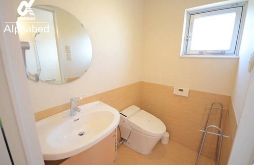 Tokiwa Cho Apartamento | Alphabed Takamatsu Kawaramachi West 7 / Takamatsu Kagawa