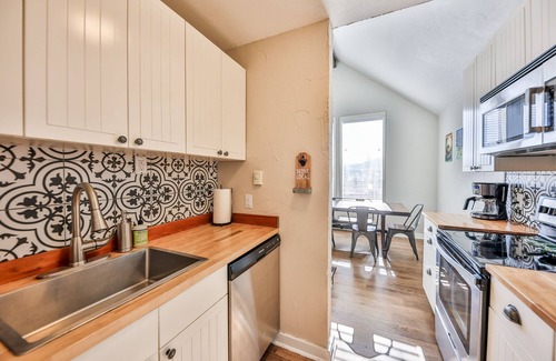 Granby Cabina | Alpine Cabin: Hot Tub, Steam Shower & Nearby Skiing
