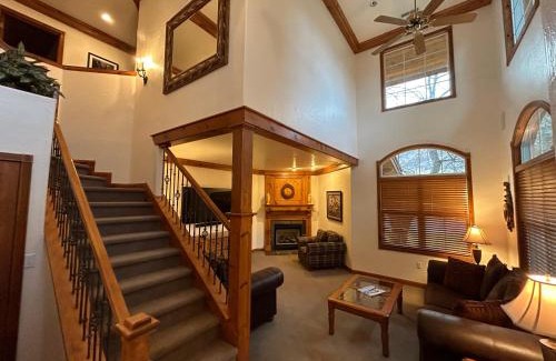 Midway Villa | Alpine chalet sleeps 8 3br2.5ba train tickets