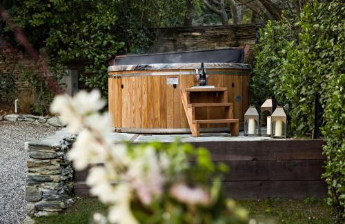 Sunshine Bay Casa | Alpine Cottage