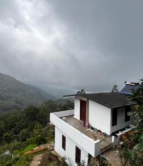 Kanthalloor Casa | Alpine Fruits Dale Kanthalloor