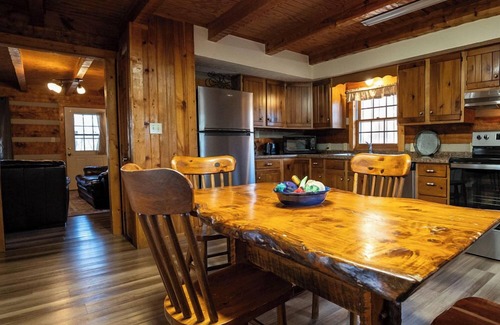 Logan Cabina | Alpine | Hocking Hills