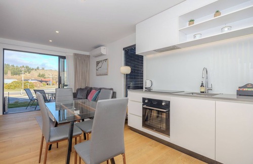 Albert Town Apartamento | Alpine Junction Townhouse Apartments