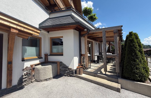 Moosen Apartamento | Alpine Lodge SKI IN- SKI OUT Luxurious vacation apartment with 4 bedrooms