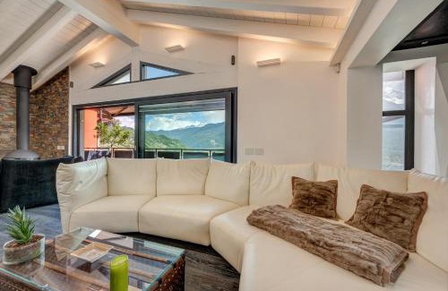 Casacce Apartamento | Alpine Luxury Penthouse - Private Gym & Alps View