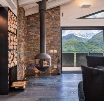 Casacce Apartamento | Alpine Luxury Penthouse - Private Gym & Alps View