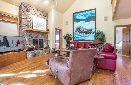 Beaver Creek Casa | ALPINE MANSION, 8BR + LOFT BR SLEEPS 24 HUGE 8000 sq ft EXCLUSIVE BEAVER CREEK!
