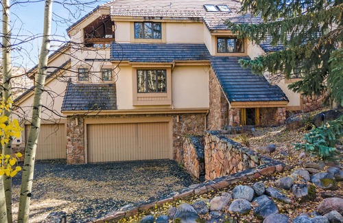 Beaver Creek Casa | ALPINE MANSION, 9bd + LOFT BR SLEEPS 24 HUGE 8000 sq ft EXCLUSIVE BEAVER CREEK!