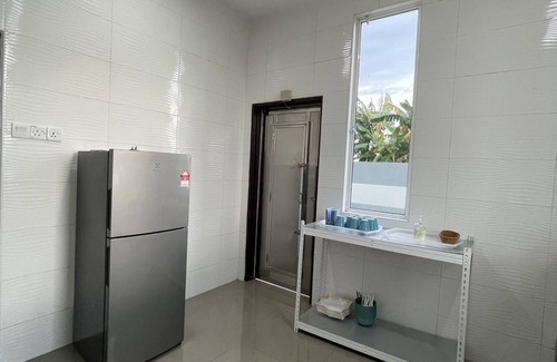 Taman Kiara Casa | Alpine PD Taman Kiara 2 Homestay