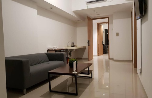 Cikokol Apartamento | Alpine Room at TreePark City Apartement