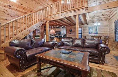 White Oak Lodge Cabina | Alpine Spirit - Smoky Mountain Family Fun!