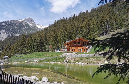 Elbigenalp Apartamento | Apartamento de montaña de estilo alpino Aui con una vista fantástica de las montañas y el valle de Lech