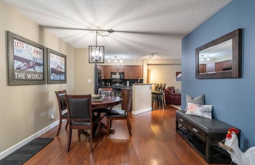 East Kootenay Apartamento | Alpine Suite | Ground Floor | Central | Pool | Hot Tub