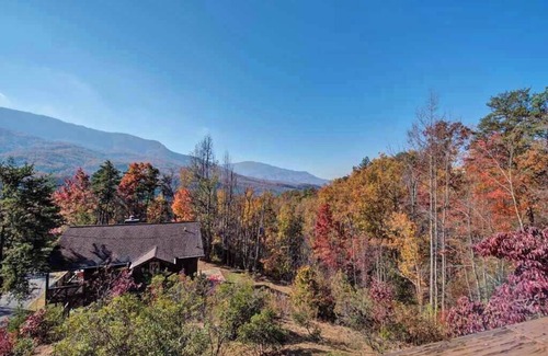 Gatlinburg - Pigeon Forge Cabina | Alpine Windsong