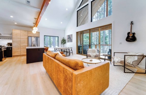 Soda Springs Casa | Wander Donner Summit