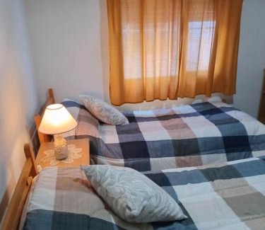 Neuquén Apartamento | Alquiler Familiar, Depto 2 dormitorios, SE PAGA AL LLEGAR, ANTES NO, en planta baja