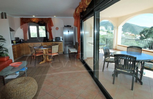El Mas Fumats Casa | Alquiler vacacional de casa con piscina y vistas, max.6 personas, Roses