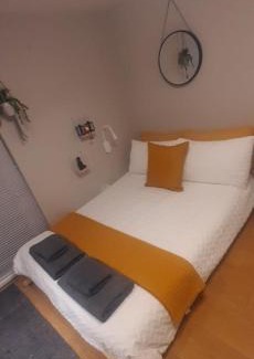 New Cross Apartamento | Alross studio flat/private bathroom