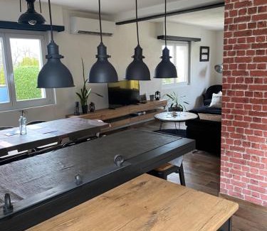 Neuve-Eglise Casa | Als AS DE COEUR La maison aux mille et un coeurs