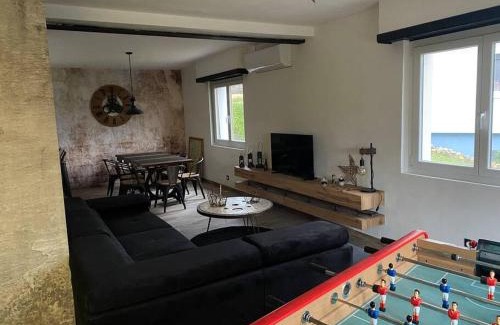 Neuve-Eglise Casa | Als AS DE COEUR La maison aux mille et un coeurs