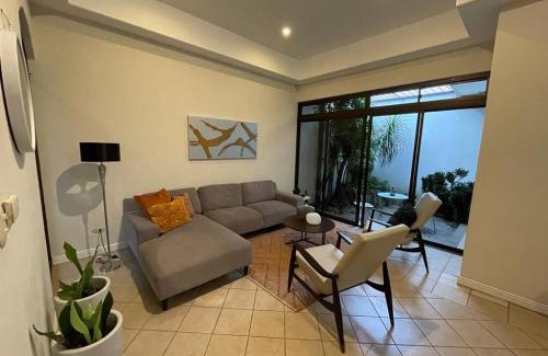 Escazú Apartamento | Alsacia Lofts