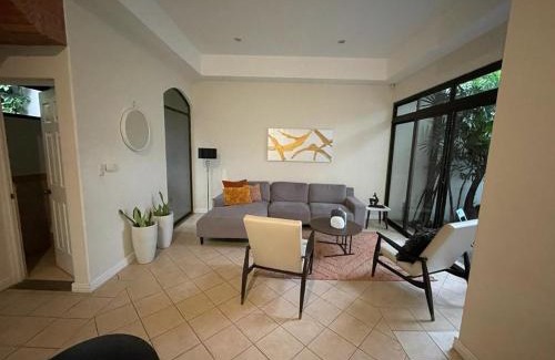 Escazú Apartamento | Alsacia Lofts