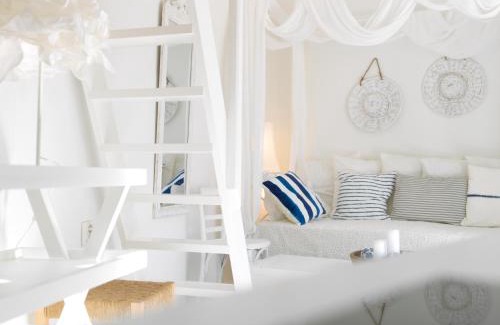 Oia Apartamento | ALSAKI SUITE by K&K