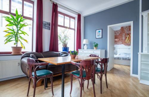 Weissensee Apartamento | Alt-Berliner Eckkneipe - "Feuchte Ecke"