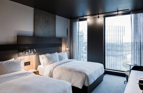 Saskatoon Downtown Hotel | Alt Hotel Saskatoon