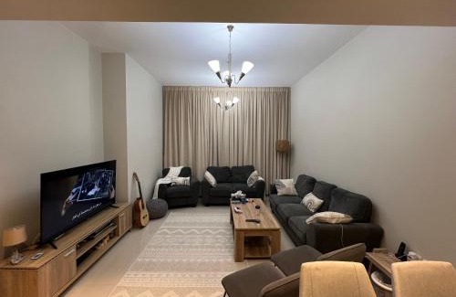 Al Khan Apartamento | Altaawun