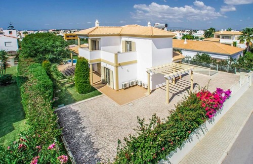 Castelo Villa | 200 m² Villa ∙ 4 habitaciones ∙ 8 personas