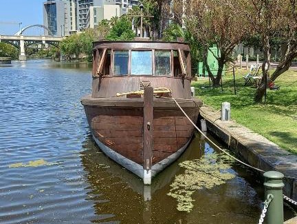 Century City Alquiler De Eote | ALTAIR . Wooden Boat .