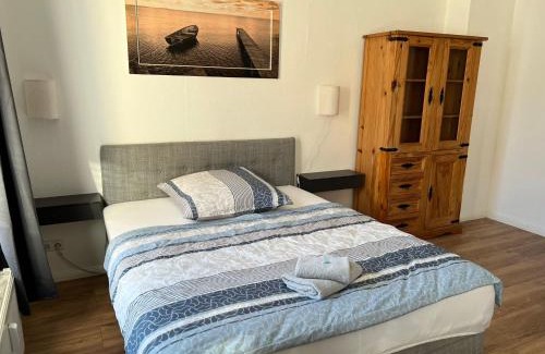 Brandenburg an der Havel Apartamento | Altbauapartment in Wassernähe und Magenta TV