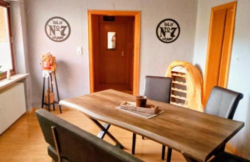 Elbrinxen Apartamento | Alte Backstube mit 3 Ferienwohnungen eingerichtet für Monteure und Firmen