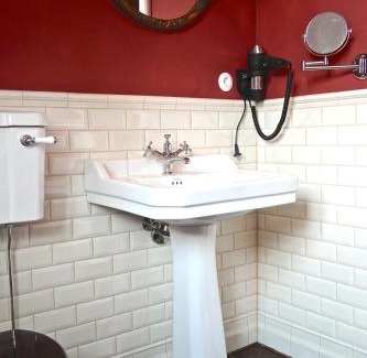 Weiss Hotel | Alte Schreinerei Boutique Hotel
