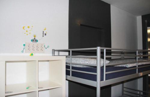 Eixample Hostal | Alternative Creative Youth Hostel Barcelona