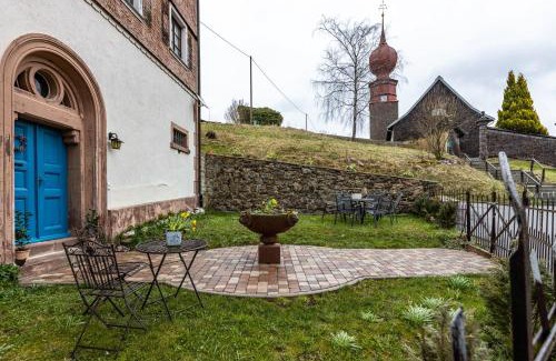 Urach Casa | Altes Pfarrhaus