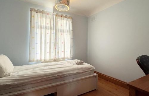 Brunswick Park Apartamento | Althea's Place in Southgate