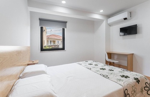 Mangualde Apartamento | ALTIDO Inviting unit w/ Gym & Communal pool