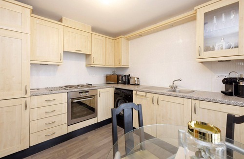 Gorgie Apartamento | ALTIDO stylish 2bed flat w/ balcony & free parking