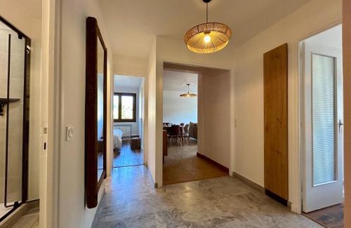 Barcelonnette Apartamento | Altitude Élégante - Centre Ville - WIFI - Balcon