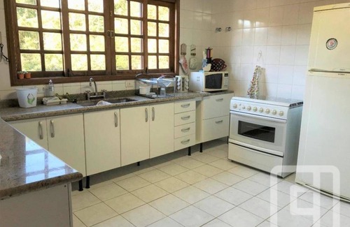 Colinas Capivari Cabaña | Alto do Capivari, Campos do Jordao - 6 habitaciones, casa deliciosa y acogedora